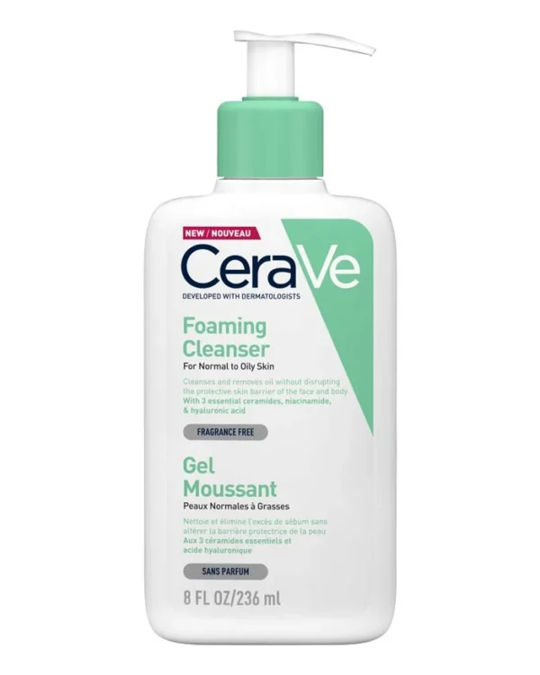 Bottle of Foaming Cleanser for normal to oily skin, enriched with ceramides and niacinamide for a deep and refreshing clean